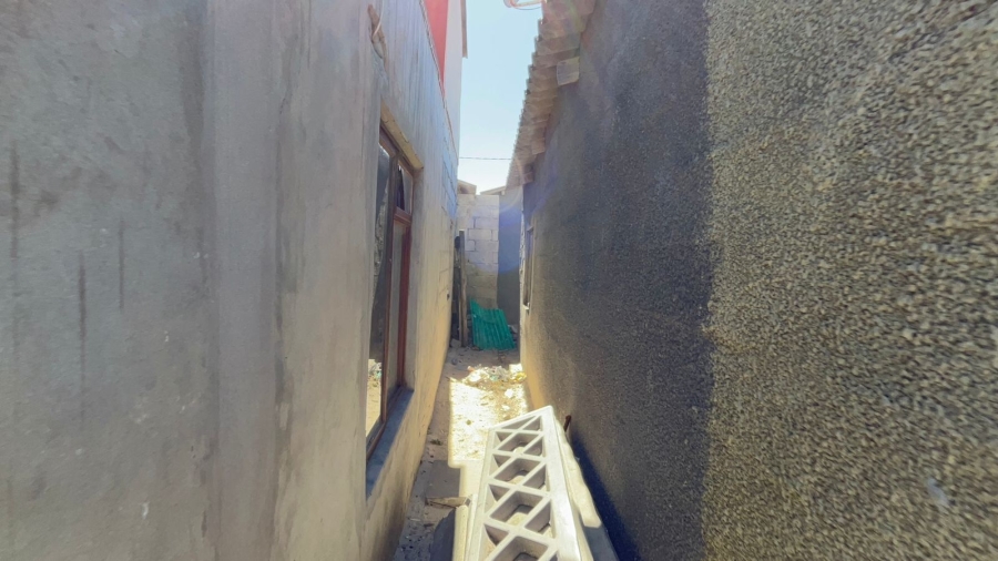 2 Bedroom Property for Sale in Nonqubela Western Cape